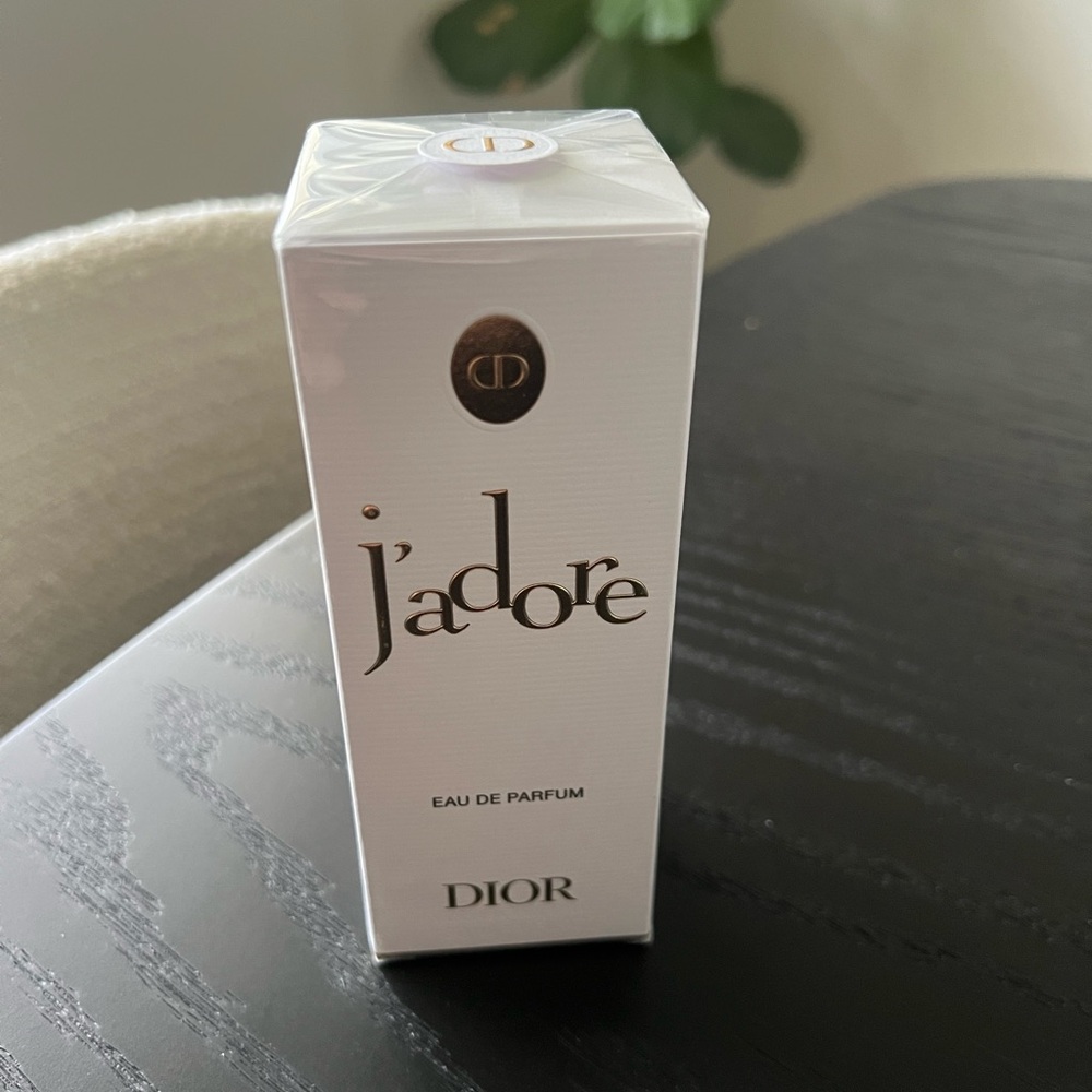 BRAND NEW Dior J'adore 30oz / 1ml